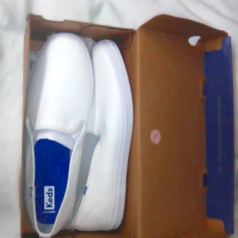 Women's Size 12W Keds White Leather Shoes